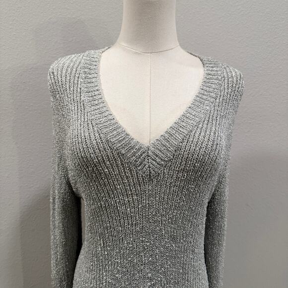 Chico’s Gray Heavyweight V Neck Sweater Size 2 Large Drapey Cozy Rib Knit Winter - Picture 3 of 8